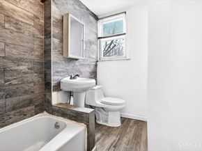408 East Avenue, Bridgeport CT 06610