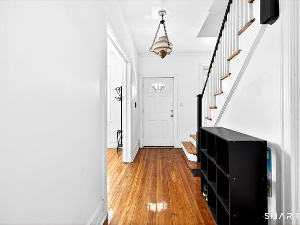 408 East Avenue, Bridgeport CT 06610