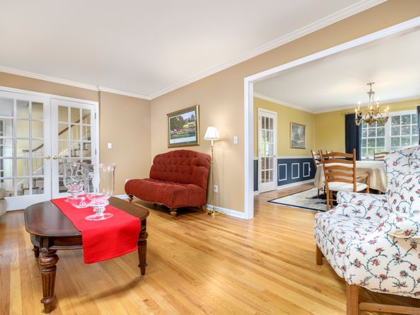 19 Thornwood Road, Stamford CT 06903