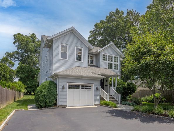 35 Millard Street, Fairfield CT 06824