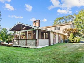 42 Captains Walk, Trumbull CT 06611
