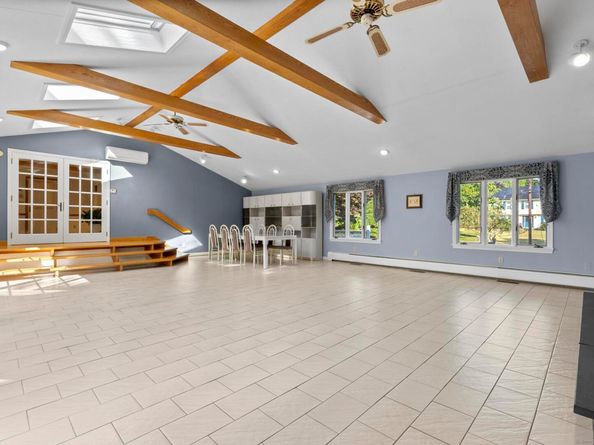 42 Captains Walk, Trumbull CT 06611