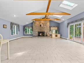 42 Captains Walk, Trumbull CT 06611