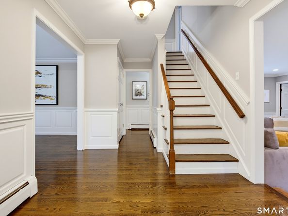 8 Glen Lane, Weston CT 06883