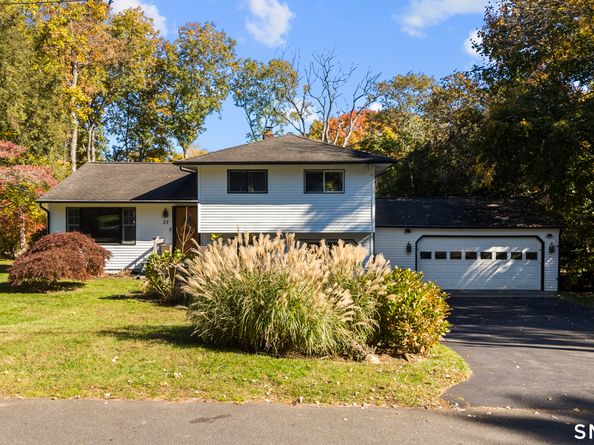 22 Algonquin Road, Norwalk CT 06851