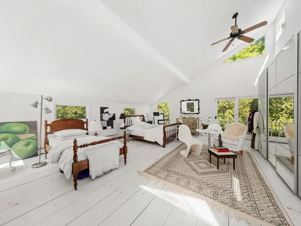 10 Twin Falls Lane, Westport CT 06880