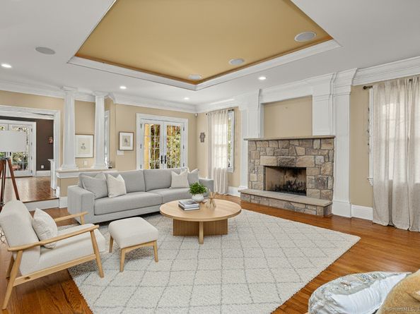 79 Comstock Hill Avenue, Norwalk CT 06850