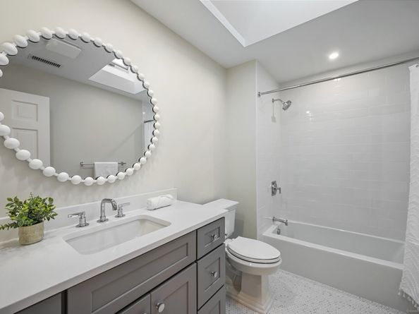 1187 Smith Ridge Road, New Canaan CT 06840