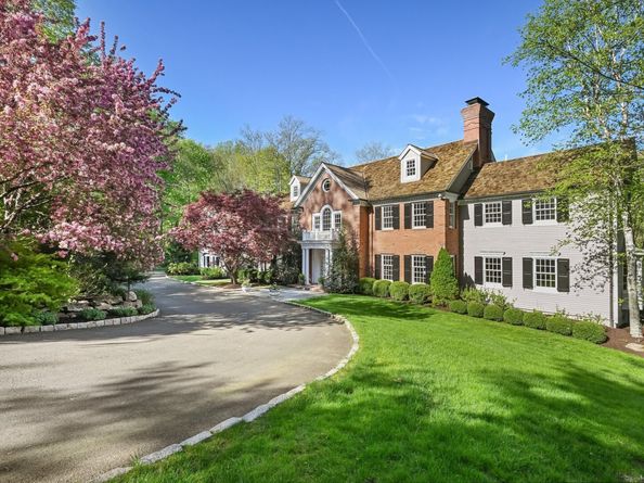 1187 Smith Ridge Road, New Canaan CT 06840