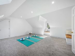 1187 Smith Ridge Road, New Canaan CT 06840