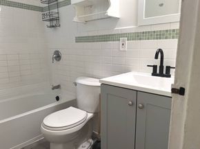 198 Seaton Road Apt 1, Stamford CT 06902