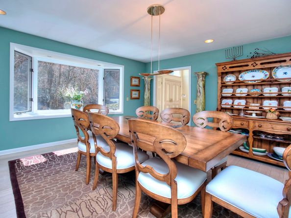 28 Old Orchard Drive, Weston CT 06883