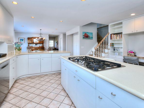 28 Old Orchard Drive, Weston CT 06883