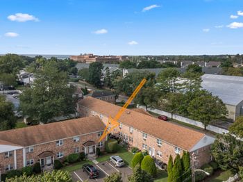 40 Lindstrom Road