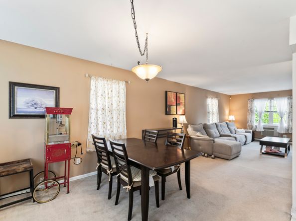 40 Lindstrom Road 40, Stamford CT 06902