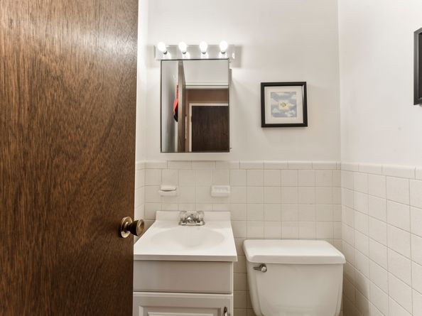 40 Lindstrom Road 40, Stamford CT 06902