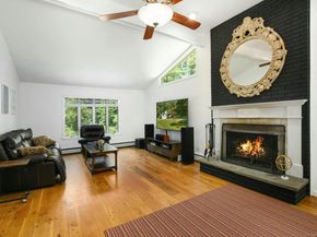 8 Oak Lane, Weston CT 06883