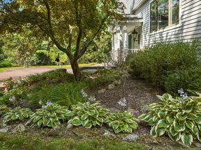 8 Oak Lane, Weston CT 06883