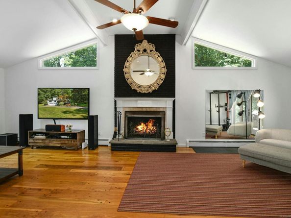 8 Oak Lane, Weston CT 06883