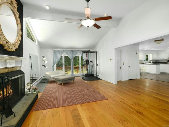 8 Oak Lane, Weston CT 06883