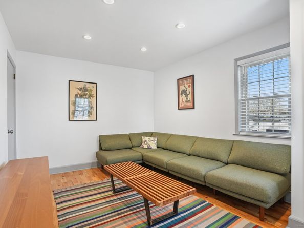 373 Iranistan Avenue, Bridgeport CT 06604