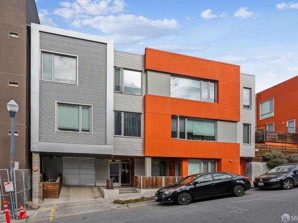 570 Innes Avenue 304, San Francisco CA 94124