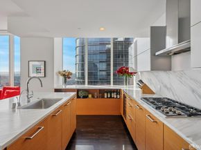 301 Mission Street 52D, San Francisco CA 94105