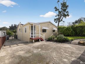 8125 Earl Street, Oakland CA 94605