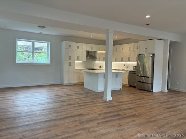 8 Algonkin Road A, Shelton CT 06484