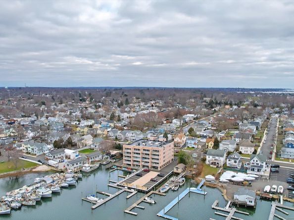 26 Cove Avenue APT 2D, Norwalk CT 06855