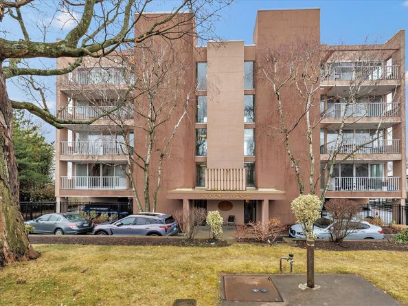 26 Cove Avenue APT 2D, Norwalk CT 06855