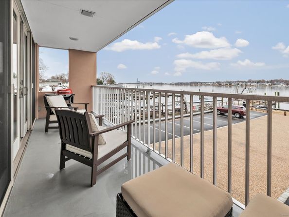 26 Cove Avenue APT 2D, Norwalk CT 06855