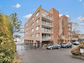 26 Cove Avenue APT 2D, Norwalk CT 06855