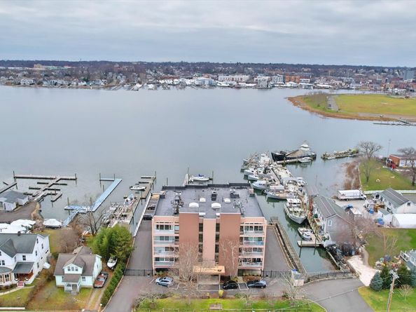 26 Cove Avenue APT 2D, Norwalk CT 06855