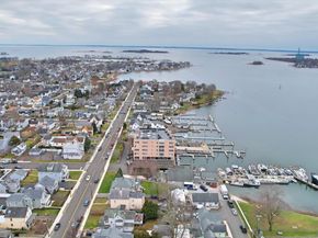 26 Cove Avenue APT 2D, Norwalk CT 06855