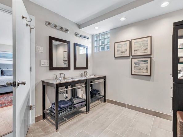 26 Cove Avenue APT 2D, Norwalk CT 06855