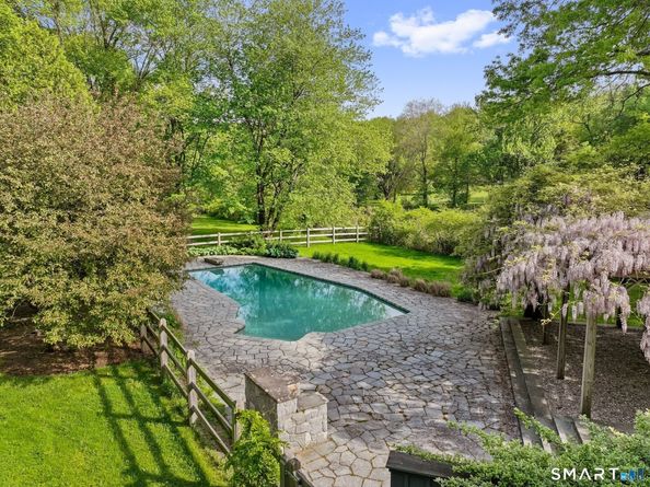6 Old Orchard Drive, Weston CT 06883