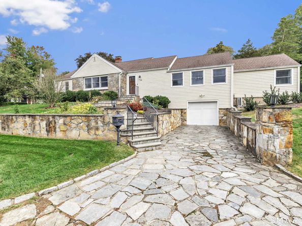 12 Plumb Road, Trumbull CT 06611