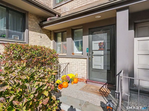 2437 Bedford Street A7, Stamford CT 06905
