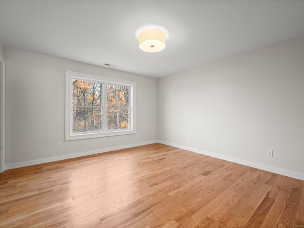 6 Fieldstone Court, Bethel CT 06801