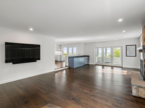 11 Hillcrest Drive, New Fairfield CT 06812