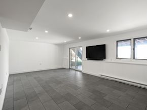 11 Hillcrest Drive, New Fairfield CT 06812