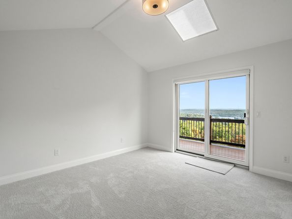 11 Hillcrest Drive, New Fairfield CT 06812