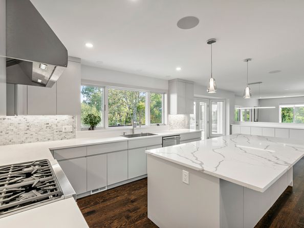 11 Hillcrest Drive, New Fairfield CT 06812