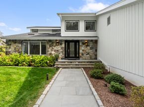11 Hillcrest Drive, New Fairfield CT 06812