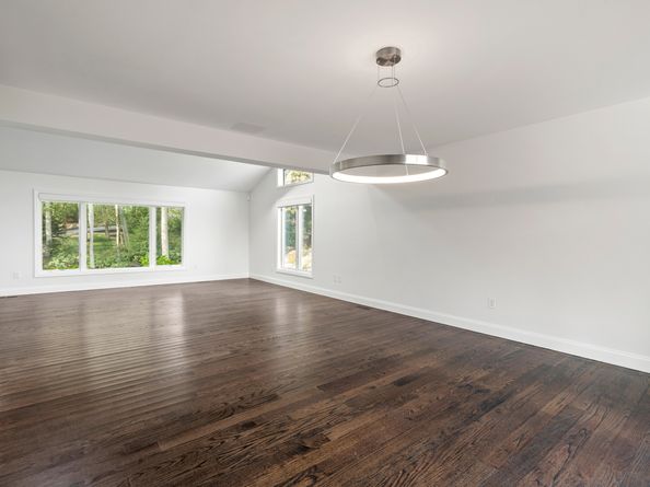 11 Hillcrest Drive, New Fairfield CT 06812