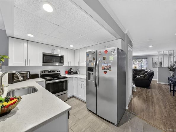 225 Edgemoor Road APT H, Bridgeport CT 06606