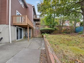 225 Edgemoor Road APT H, Bridgeport CT 06606
