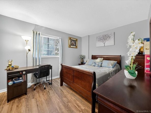 225 Edgemoor Road APT H, Bridgeport CT 06606
