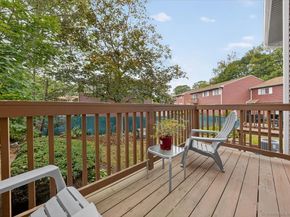 225 Edgemoor Road APT H, Bridgeport CT 06606